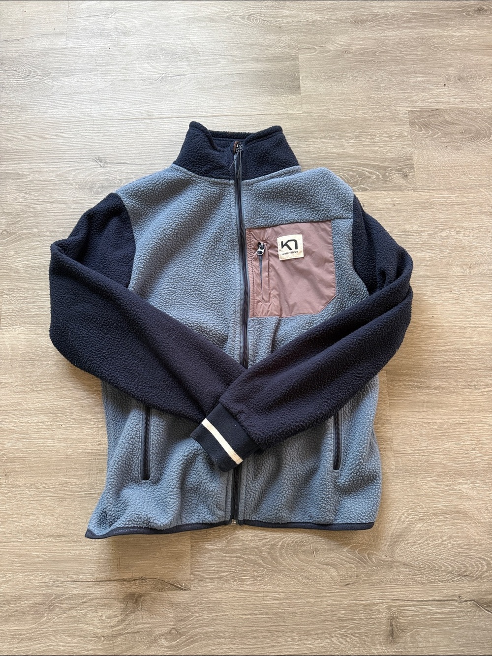 Kari Traa Women’s Two Tone Fleece Jacket in Light Blue Navy & Mauve Chest Pocket